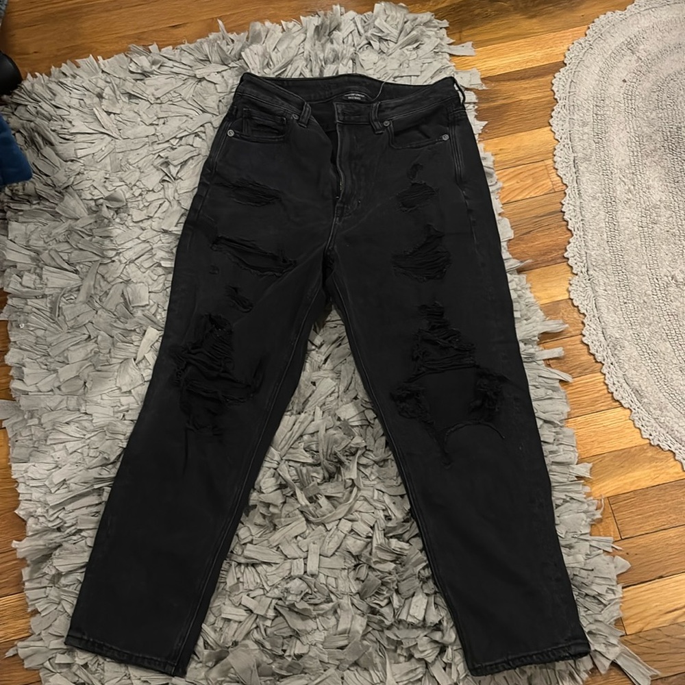 American eagle mom jeans
